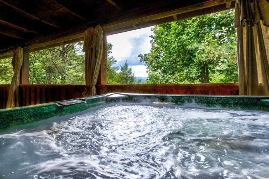 Nice View Fireplace, Hot Tub, Porch Bed, Private Сев'єрвілл Екстер'єр фото